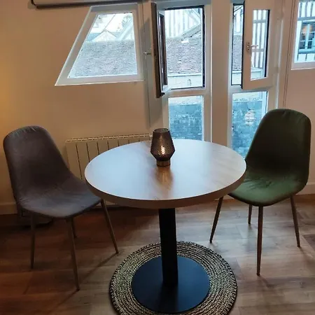 Apartment Studio Jeanne L
